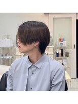 ヒロザバーバー(HIRO THE BARBER) 前下がりウルフ