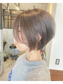 ショートボブ