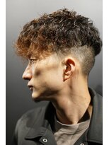 銀座 シノ 本店(shino)&nbsp;スペインカール　パーマ　スパイラルパーマ　メンズ　フェード