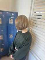 フレリス(FreRis) 内巻きボブ×ミルクティーベージュ［守谷/ブリーチ］