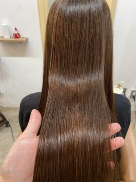 アンジュール(UNJOUR.) 艶髪