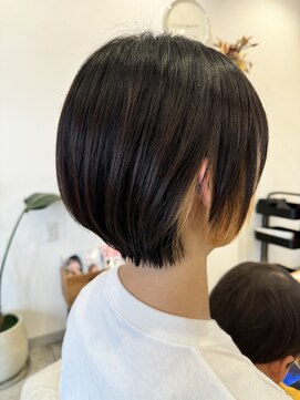 アン(an) 大人丸みショート