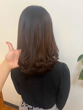 穀雨(Kokuu) 大人シアーベージュミニウルフボブミディアムレイヤー