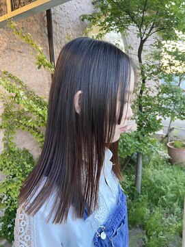 コス(KOS) 切りっぱなしロング×姫カット