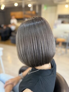 トモズヘアデザイン(Tomo's Hair Design) グレージュヘア
