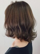 インビテーション(invitation) 【invitation】大人ミディアムこなれウェーブ