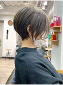 30代40代におすすめ♪愛され大人ショート・アッシュグレージュ