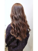 キザシ(KIZASI)&nbsp;やわらかい色が叶うハイライトで白髪ぼかし・ヌーディーブラウン