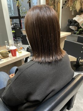 パム 恵比寿(PAM.) ぱつっと鎖骨ボブ