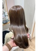 オリーブベージュ　赤み消し　韓国ヘアー