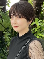 ピークアブー アヴェダ アトレ恵比寿(PEEK-A-BOO AVEDA)&nbsp;柔らか抜け感ハンサムショート 前髪ありショート 大人可愛いヘア