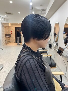メモリーズ 表参道(Memories) ショートヘア/ボブ/可愛い丸み/簡単スタイリング/20代30代