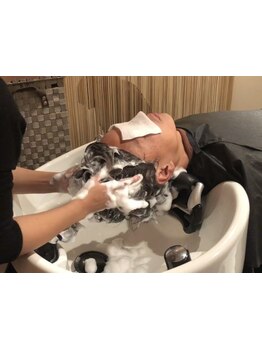 【博多/髪質改善】自宅ではケアしきれない頭皮の汚れをマイクロバブルで洗浄◎半個室で極上のサロンTimeを