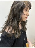 オリーブカラー＊個性的くるくるパーマ