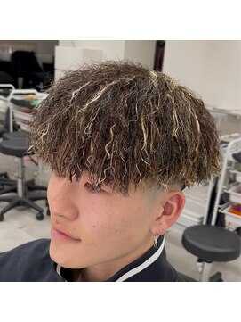 ルースト 西院店(ROOST) イナズマツイスト×金ハイライト