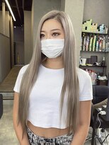 シエンゴールド(CIEN gold)&nbsp;シルバーベージュカラー♪