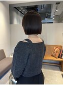 背中美人ボブ