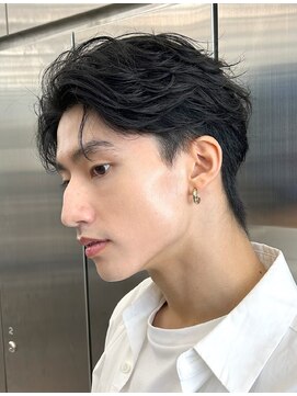 レタッチ バイ フィフス 天神大名(RETOUCH by fifth) 福岡天神メンズフェザーパーマフェザーショートスパイラルパーマ