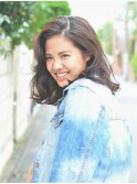 『PRESENCE BRAINS』色気も感じる☆大人可愛いミディアムカール