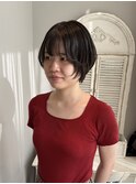 顔まわりの動きで印象チェンジ!大人かわいいショート
