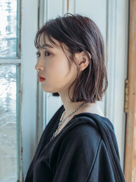 シンシ(Cinci) 切りっぱなしボブスタイル