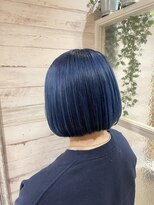 エム インターナショナル 白岡 キュート(EMU international CUTE)&nbsp;透明感ネイビーカラーボブ