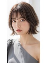 ロイロ(LoiLo)&nbsp;透明感ブラウンで叶う大人可愛い外ハネボブ