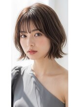 ロイロ(LoiLo) 透明感ブラウンで叶う大人可愛い外ハネボブ