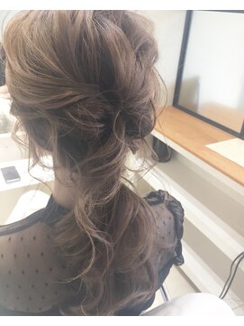 ソル(S.O.L) ゆるゆるダウンスタイル