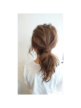 ウィービーパセリ atre川越店(WE BE PARSLEY) ポニーテールヘアアレンジ