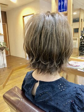 リビングヘアルーム(LIVING HAIR ROOM) ゆるふわ外ハネショート