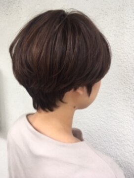 ヴィータ Hair Vita 軽さ長持ち　おすすめショートスタイル