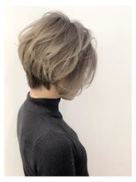 エヌプラス(N+)&nbsp;黒髪グラデヘアーオリーブグレー小顔に見せるヘアココアベージュ