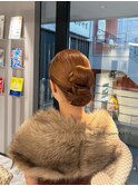 シンプルに映える、リボンアップ
