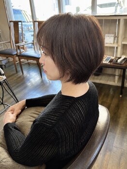 楽流頭 オブヘアー(of hair)の写真/【白髪ぼかしハイライト】×ショートカットやボブスタイルが◎上品に若見えする大人女性の似合わせが得意！