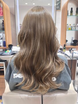 ピークアブー アヴェダ ギンザシックス(PEEK-A-BOO AVEDA GINZASIX) 【透明感カラー】ブリーチ無しダブルカラー　シアーベージュ◆