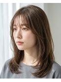 シースルーバング×ミディアムレイヤー×透明感ブラウン◎