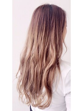 プティパ ヘアーアトリエ(petit pas hair atelier) 外国人風ハイライトカラー