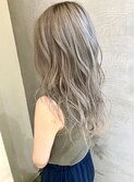 ホワイトベージュ