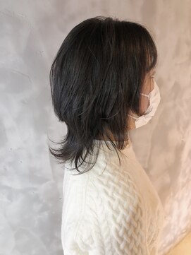 リュッカ(Lyuck) ミディアムウルフ