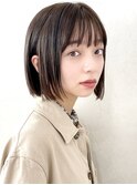 大人可愛い20代30代40代黒髪前下がり耳かけ小顔ボブ丸みワンレン