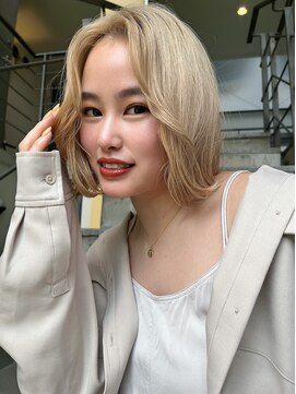 ロンドルーチェ 心斎橋(Lond luce) ダークアッシュ/ミディアムレイヤーカット［髪質改善/縮毛矯正］