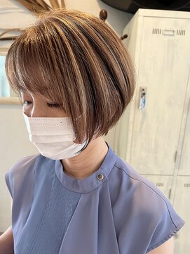 シークエンス 外苑前(SEAQUENCE) 40代50代～白髪ぼかしハイライトでお洒落ショートボブ