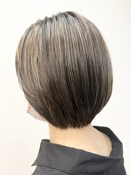 アンドデイ(&DAY) ショートボブ