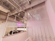 ウィクシーミミ 栄矢場町店(wixy mimi)の雰囲気（明るく開放的な店内で気分もスタイルもチェンジ♪）