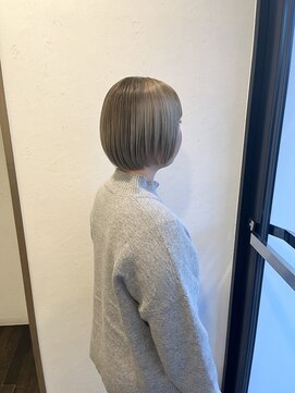 ヘアスペースブルーム エボリューション 庄内店(HAIR SPACE BLOOM evolution) 【庄内/ショート】ショートボブ・ミルクティーベージュ