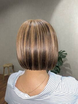 アンダーバーホワイト 堺東店(_WHITE) ご予約は公式LINE※ID検索→@shizu030 気軽に問い合わせ下さい♪