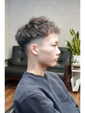 アトラ(attra) お客様ヘア【フェード×ツイストパーマ】