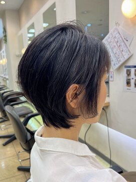 ブルースカイ 二俣川ドンキホーテ店(Blue-Sky) ふんわり軽めのレイヤーショート