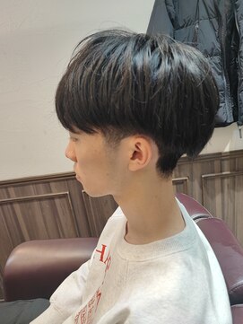 ミリオンバックス 上野(Million Bucks) ツーブロックマッシュ